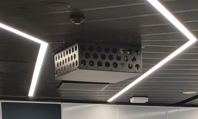 Projector lift